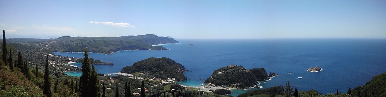 Paleokastritsa z vyhliadky Bella Vista
